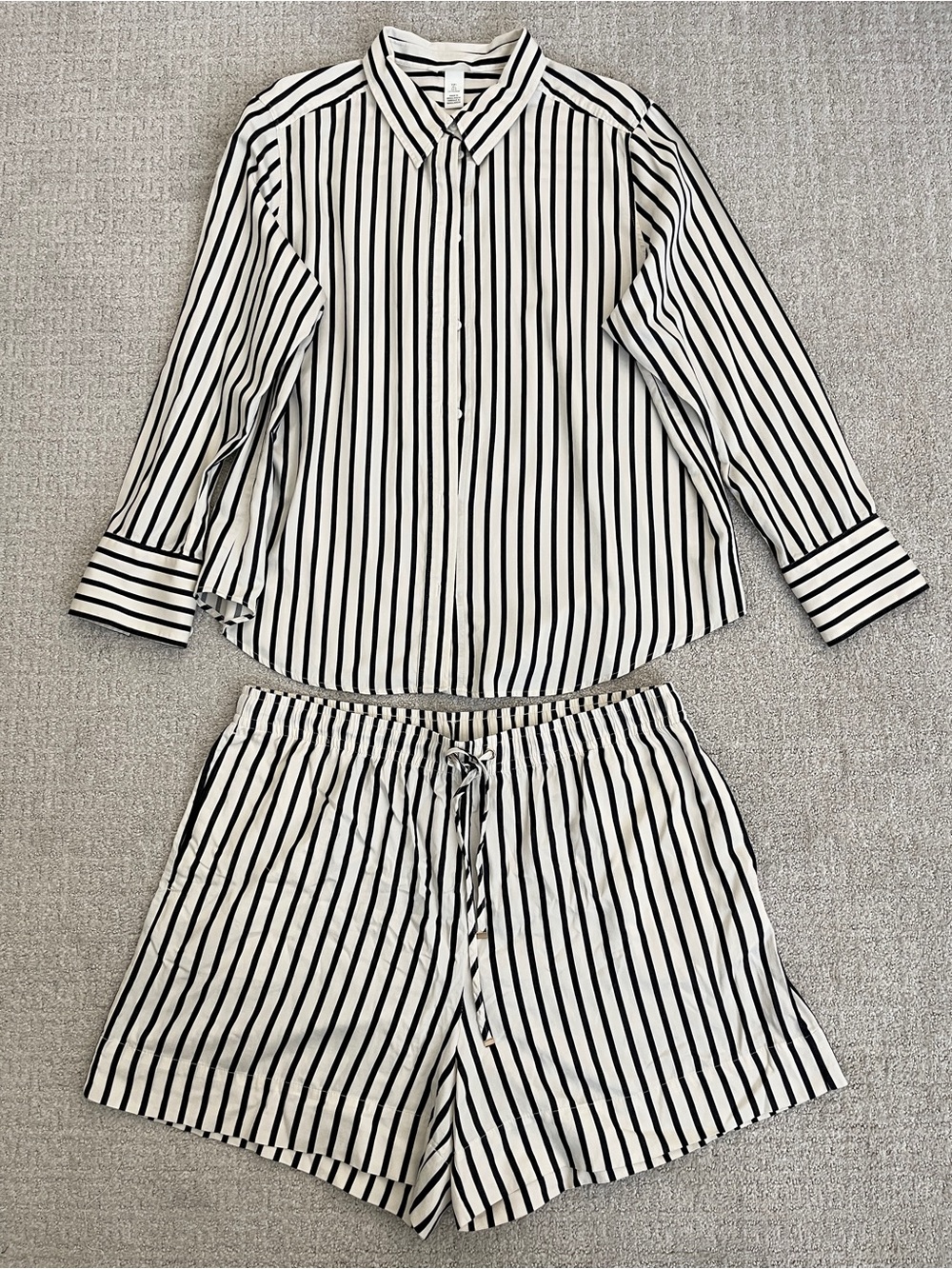 H&M Women’s Striped Button-down Short Set L/XL